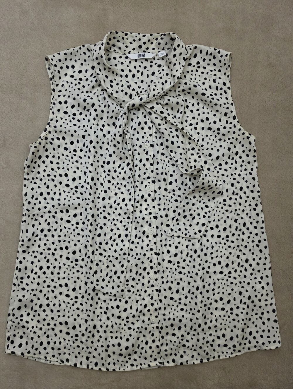 Uniqlo Women's Cream/Black Bow Tie Sleeveless Blouse Size XS